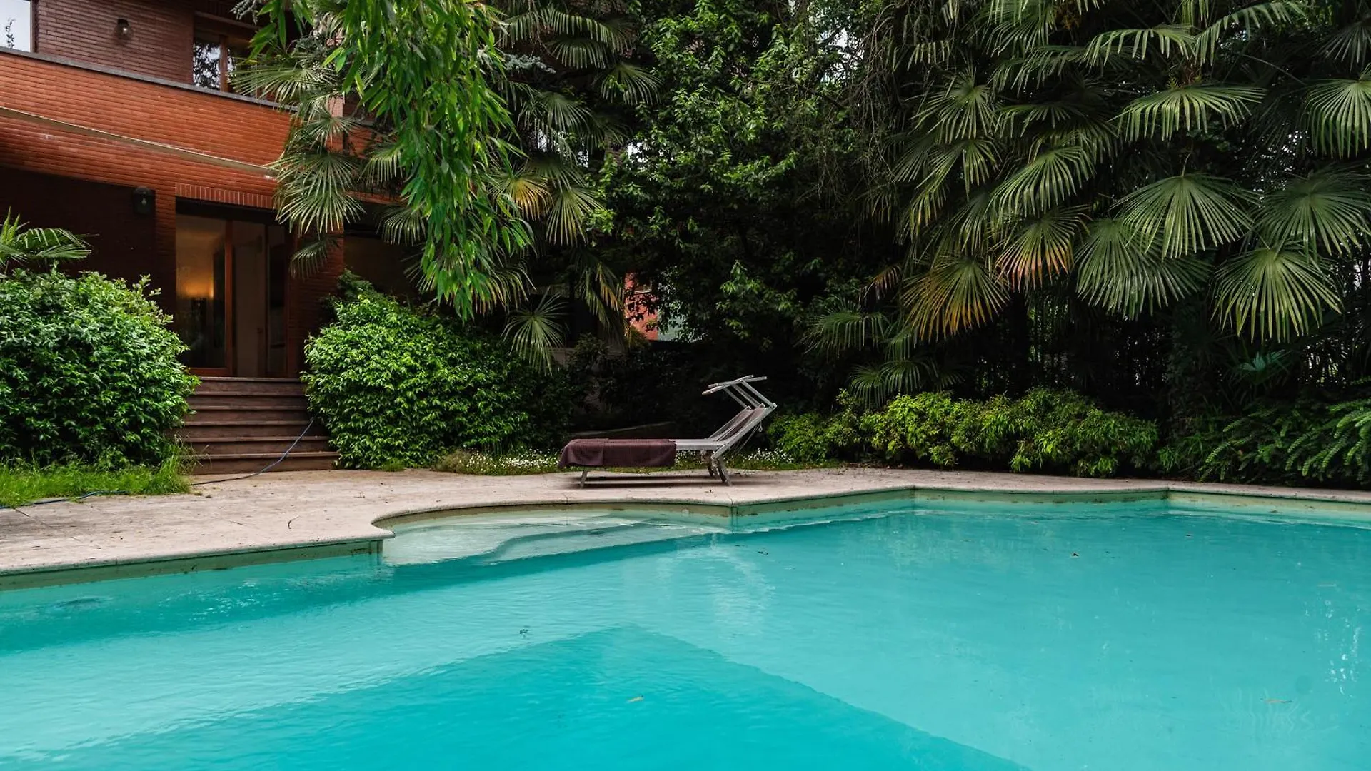 Apartman Youhosty - Exclusive Townhouse Garden And Pool Milánó Olaszország