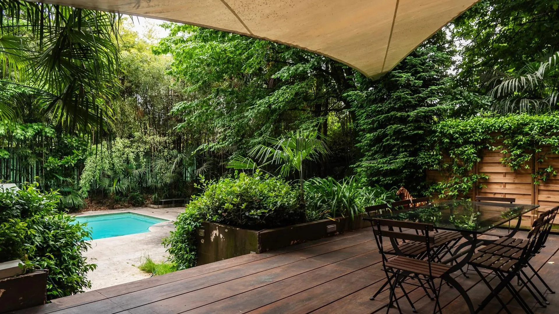 Youhosty - Exclusive Townhouse Garden And Pool Milánó