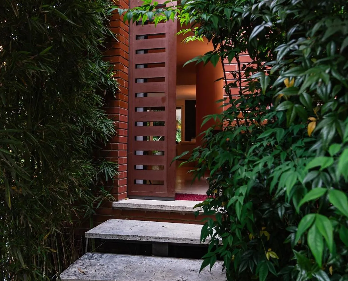 Youhosty - Exclusive Townhouse Garden And Pool Milánó Apartman