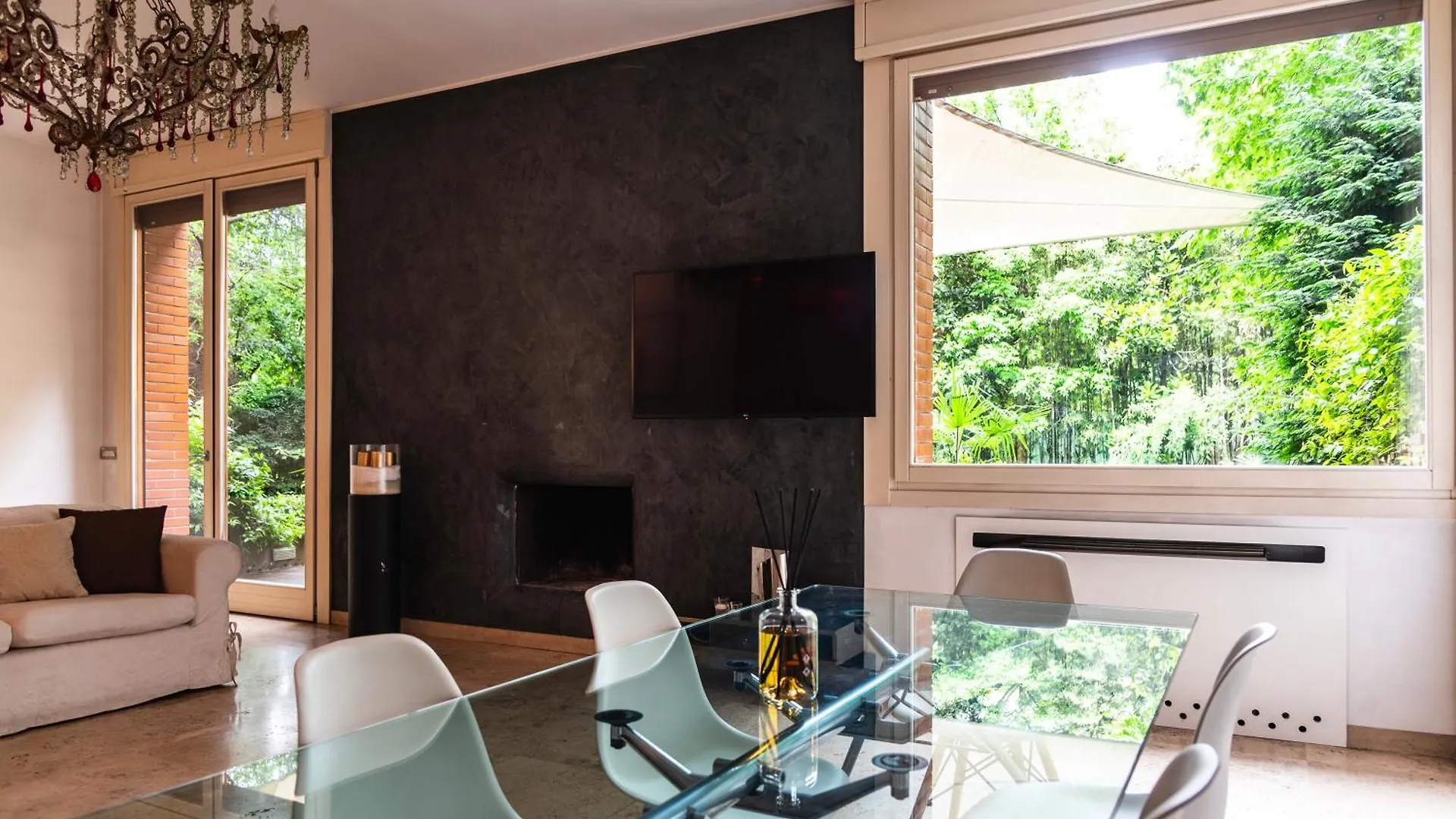 Appartamento Youhosty - Exclusive Townhouse Garden And Pool Milano Italia