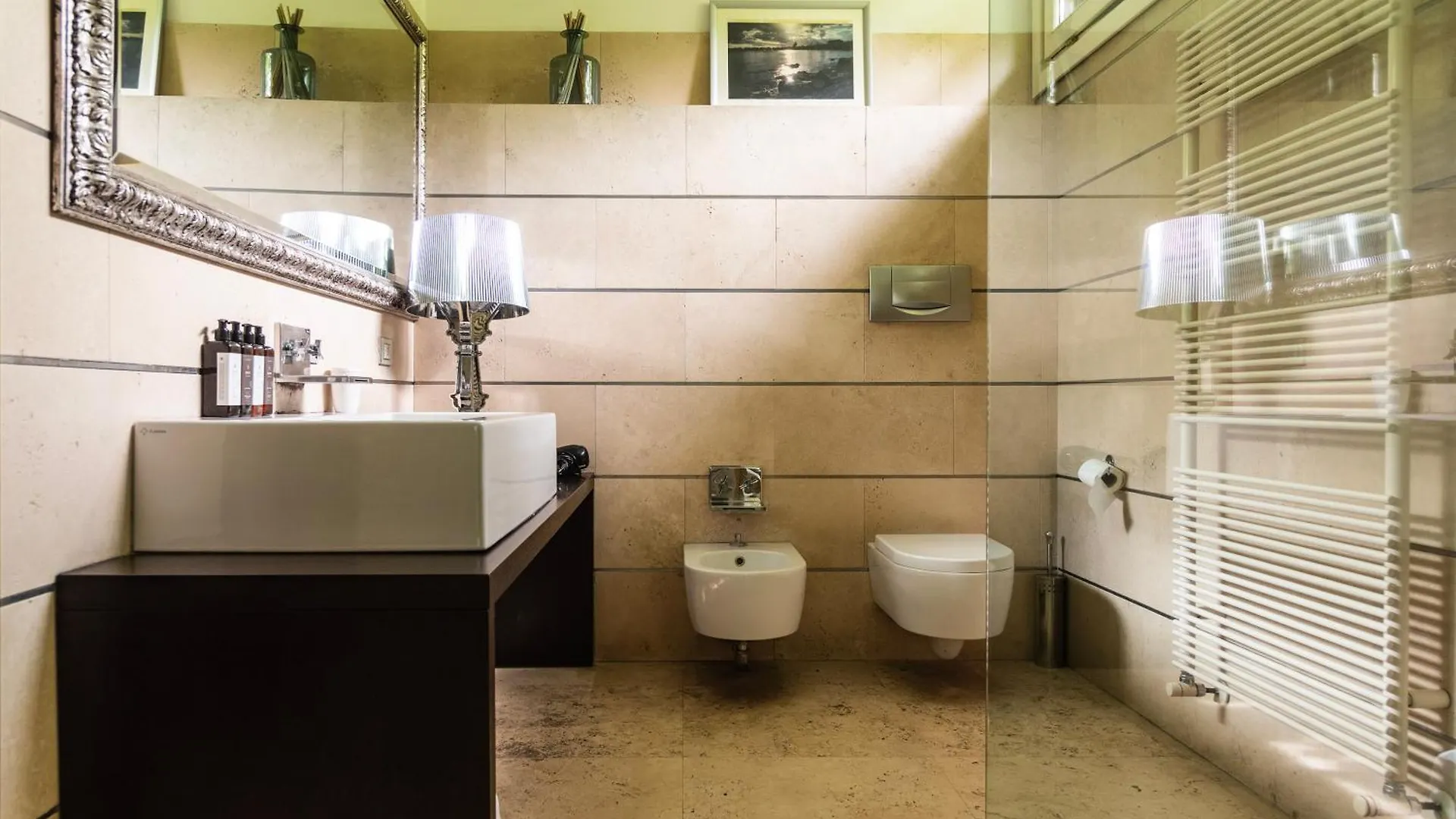 Youhosty - Exclusive Townhouse Garden And Pool Milano Italia