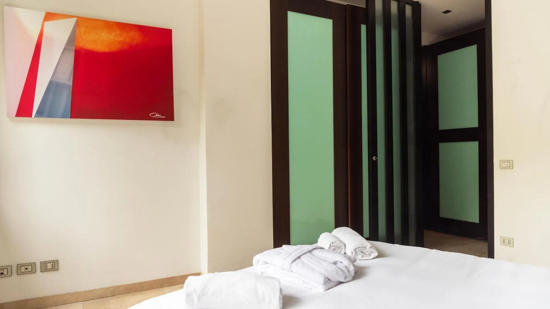 Appartamento Youhosty - Exclusive Townhouse Garden And Pool Milano Italia